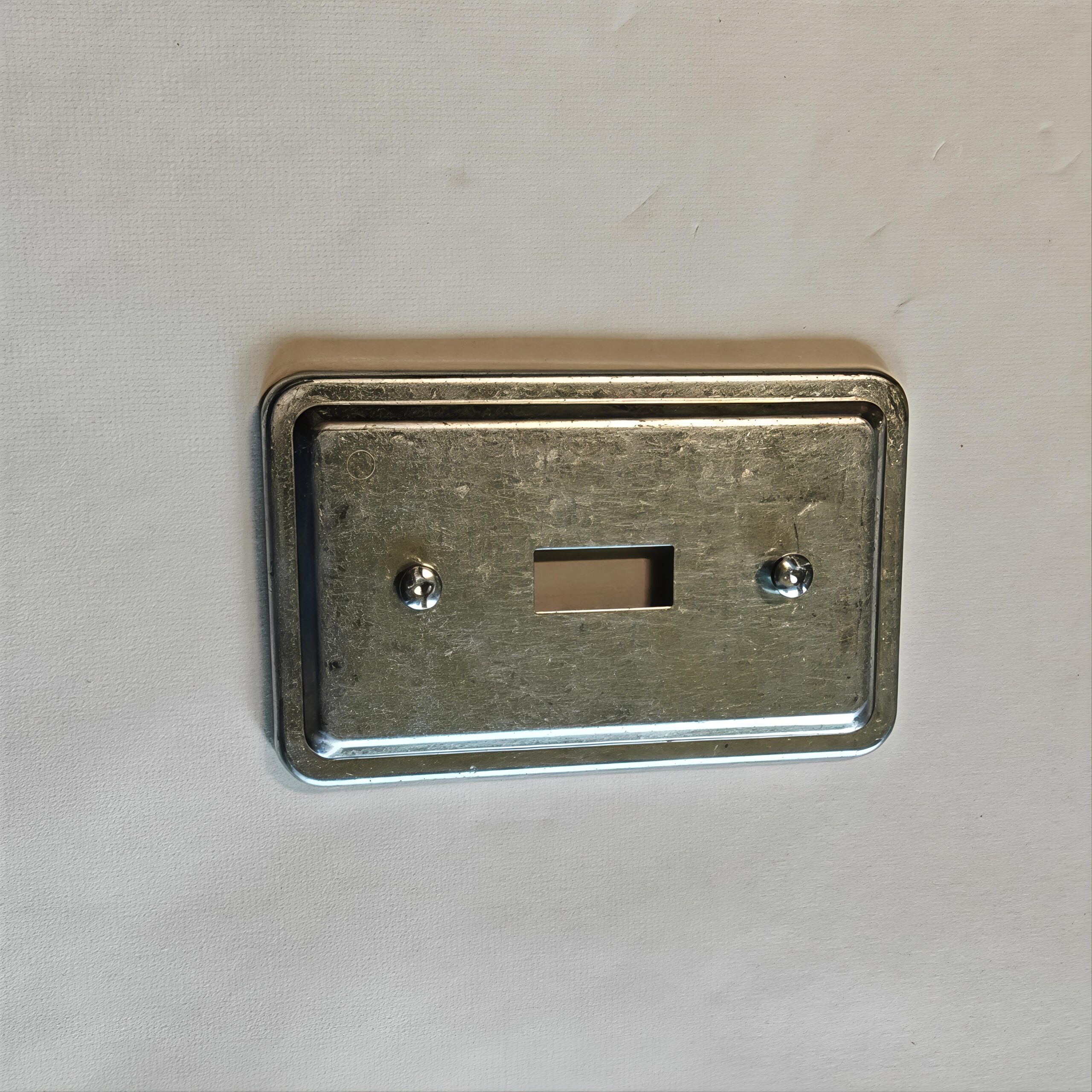 1-Gang Galvanized Steel Utility Box Cover - Image 7